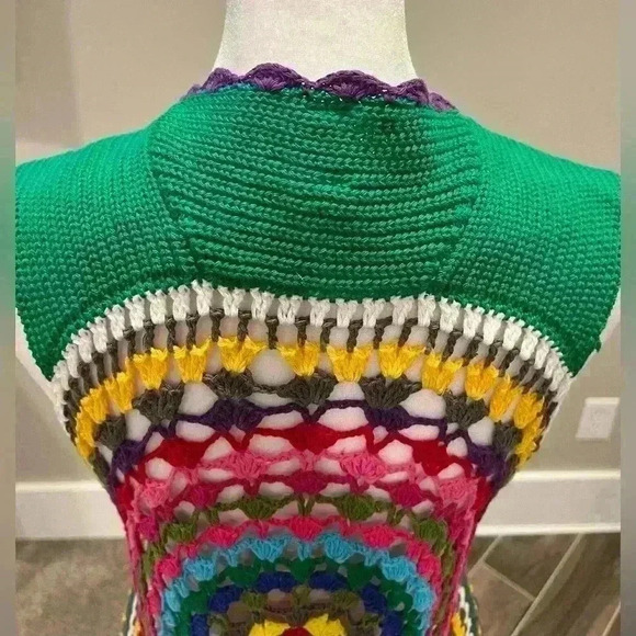 Unban Mango Mandala knitted hippy festival vibe vest size Medium multi color - Picture 7 of 9